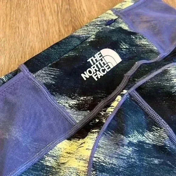 NWOT The North Face Women’s Legging, Small - Picture 9 of 11